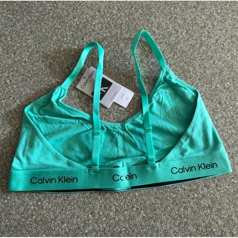 Calvin Klein New with tags 
1996 Plus Size Unlined Bralette Size: 1X - Picture 8 of 9